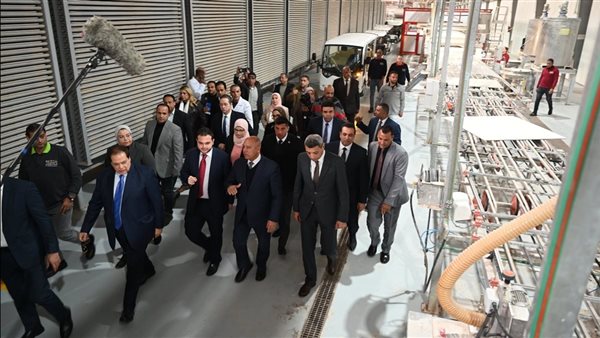 الفريق كامل الوزير، وزير الصناعة والنقل