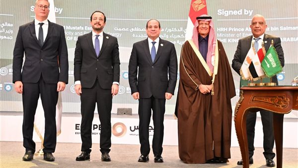 مصر والسعودية يوقعان اتفاق تعاون في مجال الطاقة