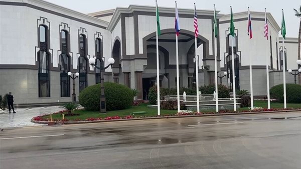 السعودية تستقبل وفد ترامب وبوتين لمباحثات السلام