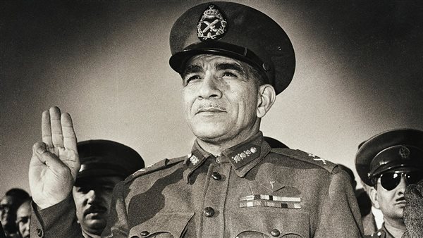 محمد نجيب.. مرور 124 عاما على مولده