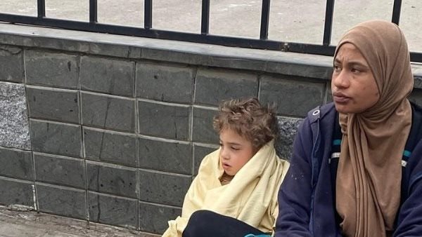 متسولة الف مسكن