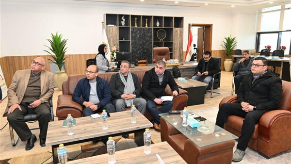 وزير الإسكان يتابع مشروعات مدينة المنصورة الجديدة
