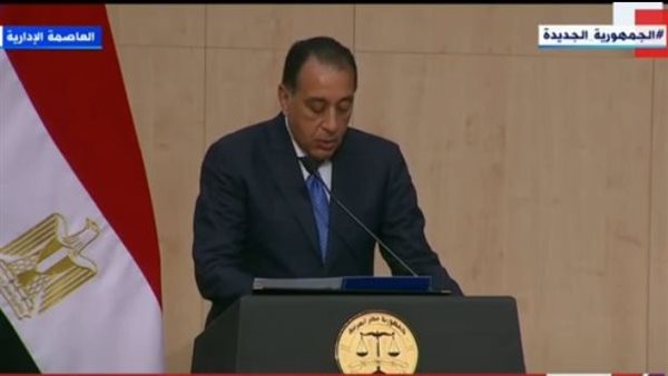 رئيس الوزراء خلال اطلاق استراتيجية النيابة العامة للتدريب