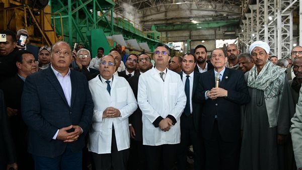 زيارة وزير التموين لمصنع السكر بقوص