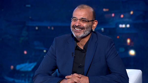  المؤلف والشاعر الغنائي أيمن بهجت قمر