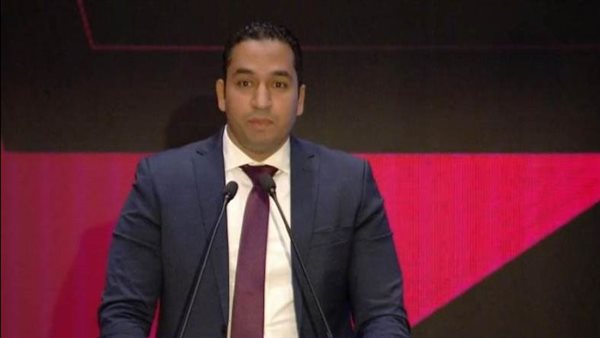 طه عزت يقاضي رئيس لجنة المسابقات
