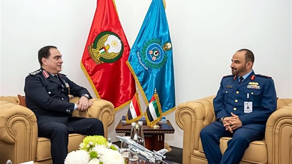 قائد القوات الجوية يلتقى قائد القوات الجوية والدفاع الجوى