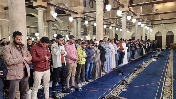 موعد صلاة التراويح في رمضان 2025 