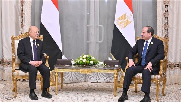 لقاء الرئيس السيسي ورئيس مجلس القيادة الرئاسي اليمني 
