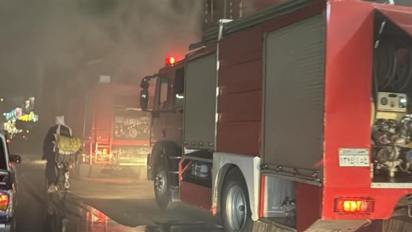 نشوب حريق هائل في برج اتصالات أعلى مبنى سكني بشبرا الخيمة
