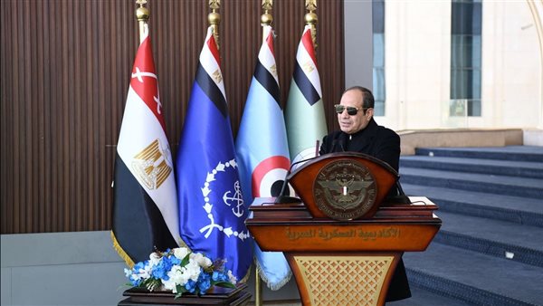 الرئيس السيسي يتفقد الأكاديمية العسكرية