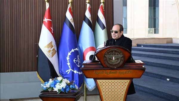 السيسي في الاكاديمية العسكرية