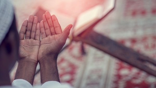 ازاى اخلى ربنا يحبنى ويرضى عنى في رمضان
