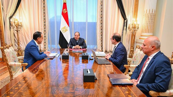 الرئيس السيسي يتابع مؤشرات الأداء المالي للدولة
