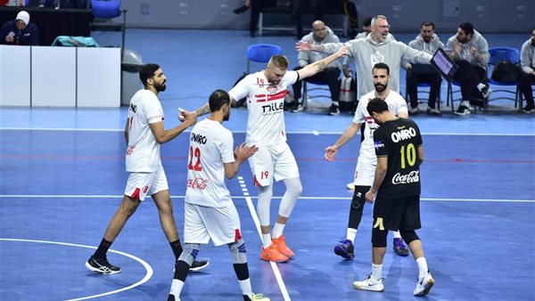رجال طائرة الزمالك