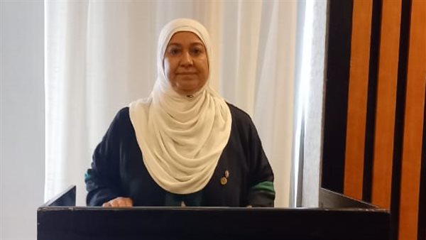 هل مشاهدة المسلسلات الرمضانية تنقص من أجر الصيام؟