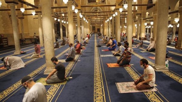 حكم الاعتكاف في العشر الأواخر من رمضان