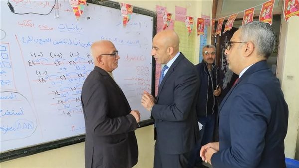 وزير التعليم خلال جولته بمدارس القاهرة 