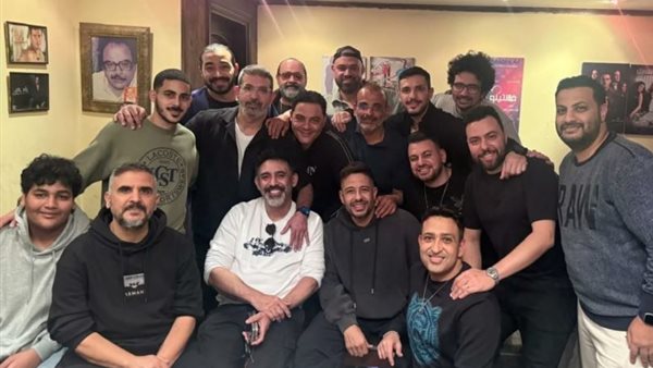أول ظهور لـ عمرو مصطفى بعد إجرائه عملية جراحية 