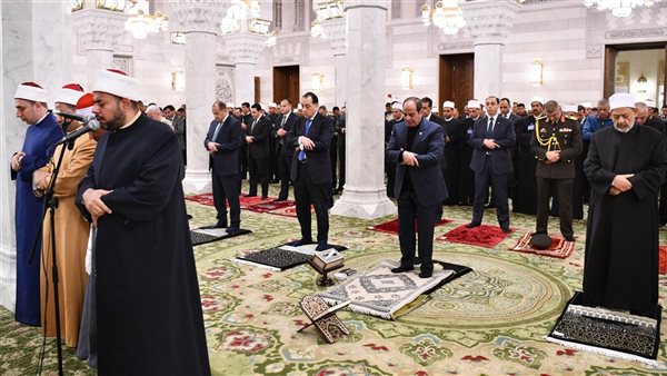 السيسي يصلي الفجر اليوم في السيدة نفيسة 