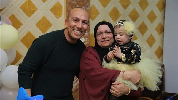 عائلة الشهيد أحمد بهجت