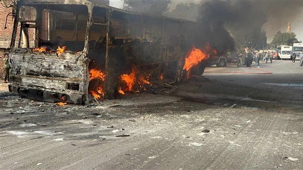 حريق في أتوبيس على الطريق الصحراوي بسوهاج