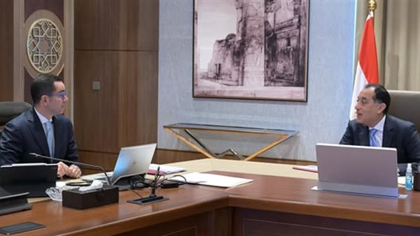تفاصيل لقاء رئيس الوزراء مع وزير الاستثمار