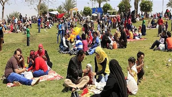 إجازة عيد شم النسيم 2025 .. قائمة الإجازات الرسمية في مصر