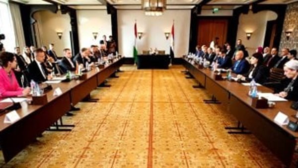 صفقة تصنيع وتوريد 1350 عربة قطار