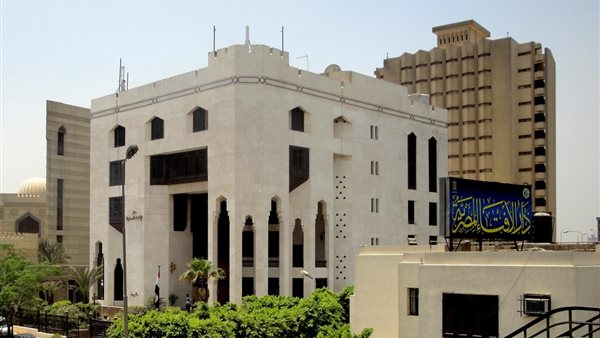 حكم تهنئة غير المسلمين بأعيادهم .. الإفتاء توضح 