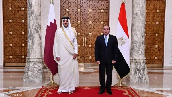 الرئيس السيسي يصل مقر الديوان الأميري القطري