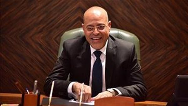 الإثنين والخميس إجازات رسمية مدفوعة الأجر للقطاع الخاص 