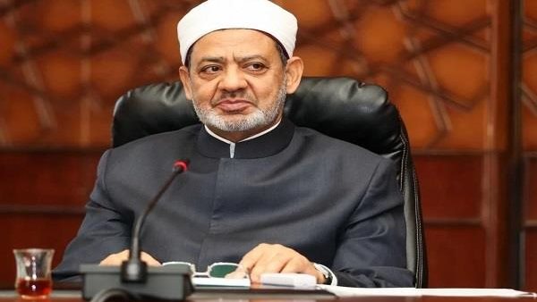 شيخ الأزهر ينعي البابا فرنسيس