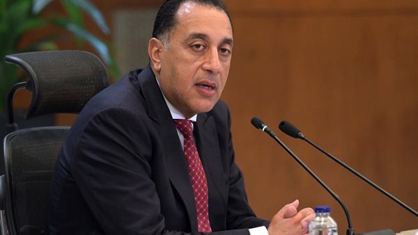 رئيس الوزراء يهنئ الرئيس السيسي والقوات المسلحة بمناسبة عيد 