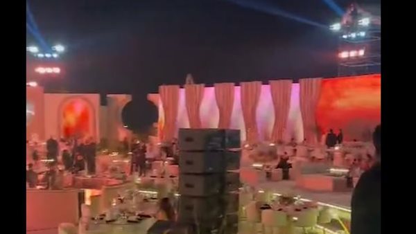 آخر منشور لأبو العروسة قبل فرح ليلى أحمد زاهر وهشام جمال