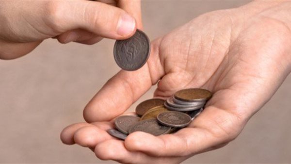 هل يجوز للمرأة أن تتصدق من مال زوجها دون علمه