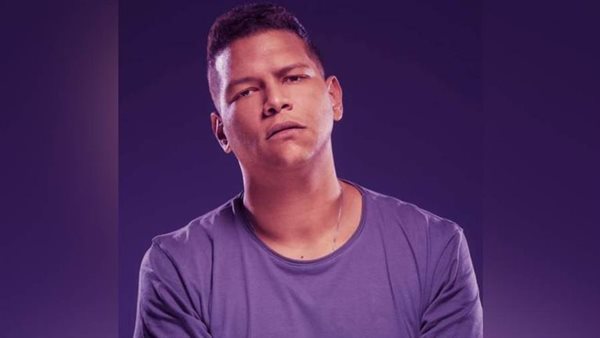 أحمد عبد الحميد يطلب الدعاء لابنته ليلى قبل خضوعها لعملية