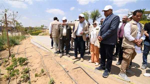 وزير الإسكان يتفقد أعمال مشروع "حدائق تلال الفسطاط"
