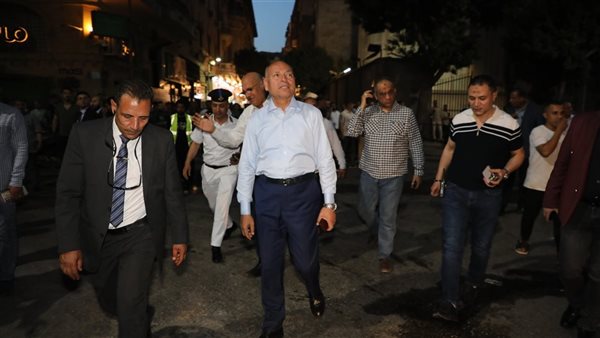 محافظ القاهرة يتفقد موقع الحريق 
