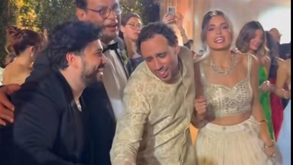 مصطفى حجاج يحيي حفل زفاف رامي عاشور 