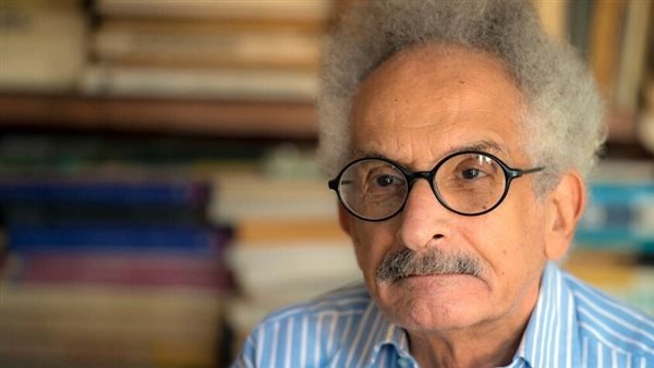 من هو الكاتب صنع  الله إبراهيم؟