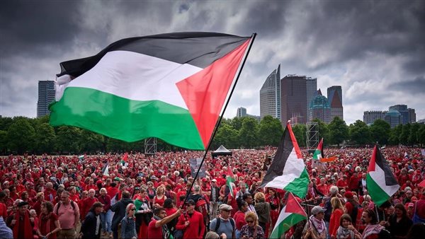 هولندا، احتجاج الآلاف ضد الحكومة لاتخاذ إجراءات ضد إسرائيل