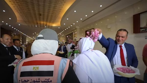  وصول وفود حجاج القرعة إلى المدينة المنورة 