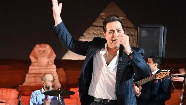 حكيم يشارك في افتتاح المتحف المصري الكبير