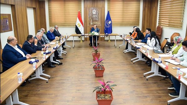 هيئة الدواء المصرية تبحث تعزيز صادرات الصناعات الطبية