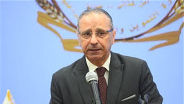 التموين: إنشاء مناطق تجارية بالشرقية وتطوير المنافذ والمطاحن