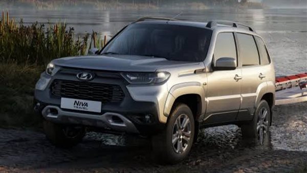 سعر lada niva 2025  