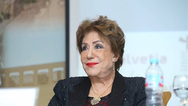 اللحظات الأخيرة في حياة سيدة المسرح العربي سميحة أيوب