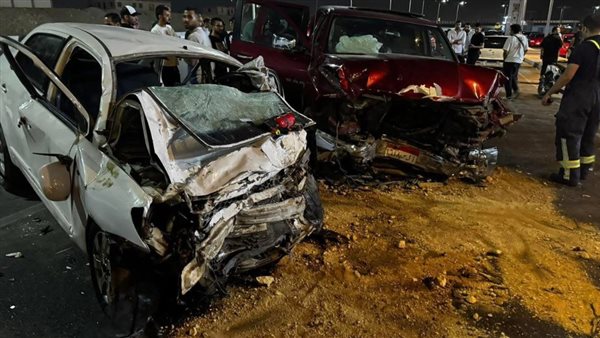 حادث تصادم سيارتين 