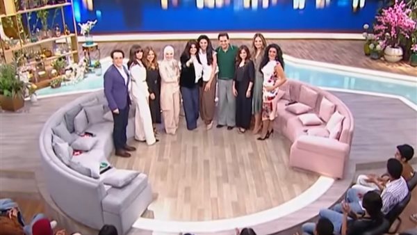 نجوم الإعلام في ضيافة منى الشاذلي